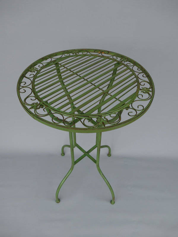 Barhocker mit Tisch aus Eisen grün